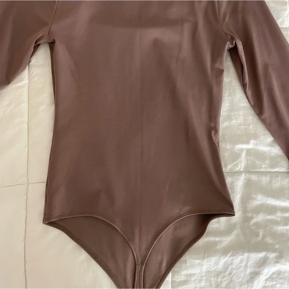 Abercrombie and Fitch Women’s brown bodysuit - Picture 2 of 3